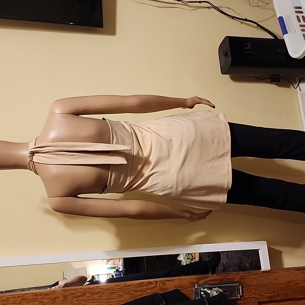 Top - Picture 4 of 6